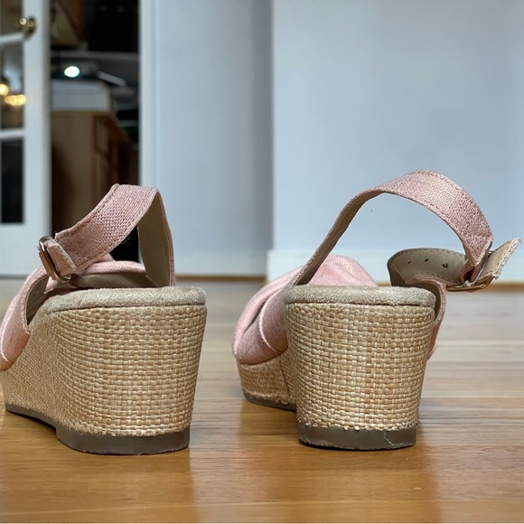 Lands’ End Canvas Slingback Wedge Sandals Peach Blush Metallic Size 10 - Picture 5 of 10
